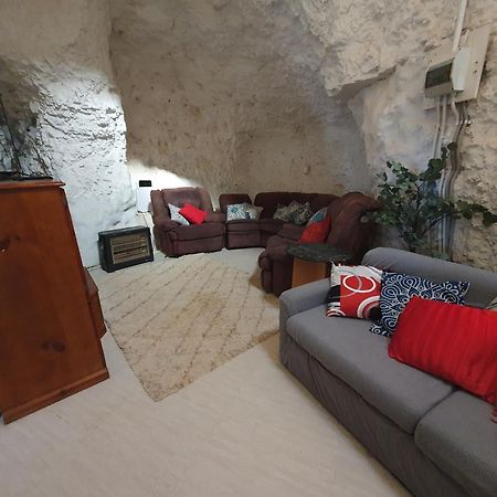 Fossickers Den Dugout Accommodation White Cliffs エクステリア 写真
