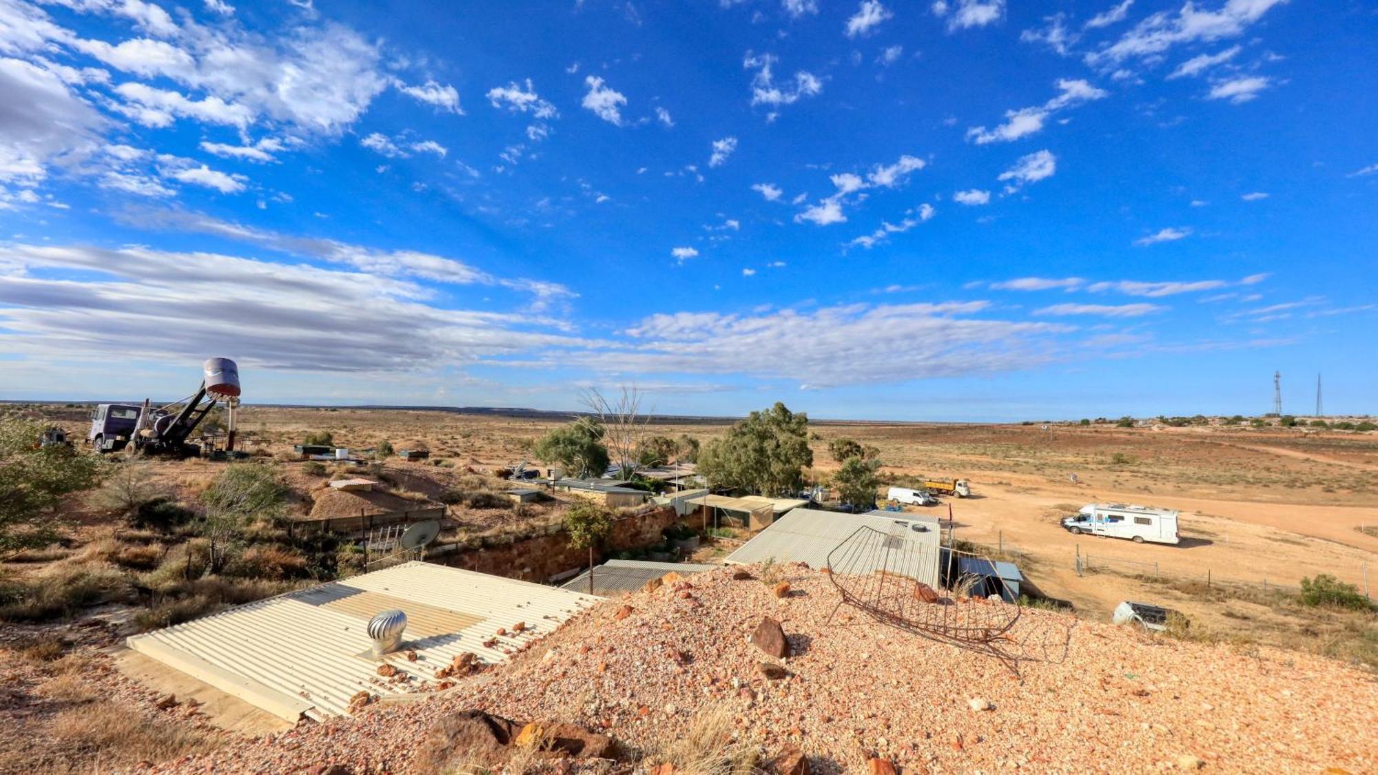 Fossickers Den Dugout Accommodation White Cliffs エクステリア 写真